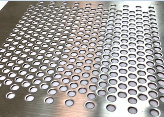2m 2.44m perforierter Stahl-Mesh Sheets, perforiertes Blatt des Edelstahl-316